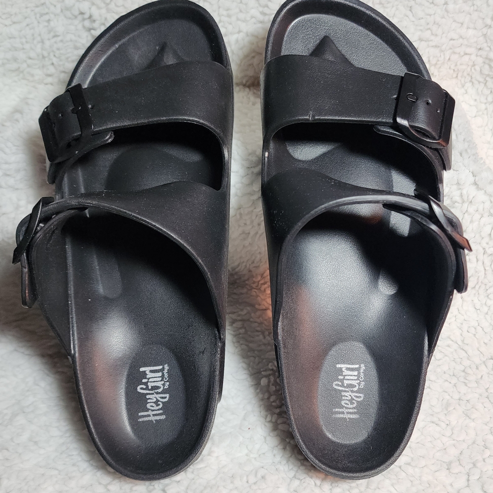 Hey Girl Black Sandals